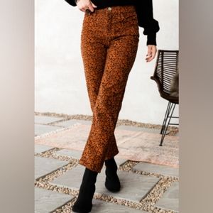 Levis Wedgie Straight Scratchy Leopard Ginger